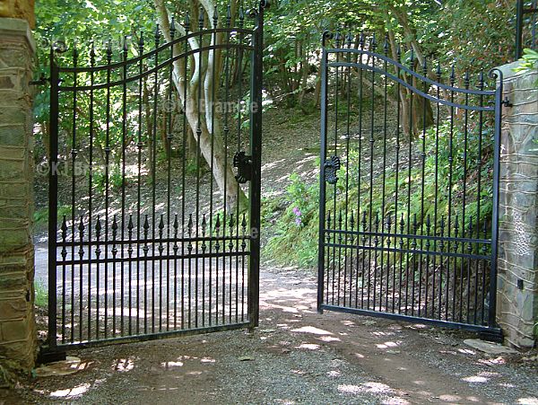 BESPOKE GATES,Electric Underground Automation,Devon.